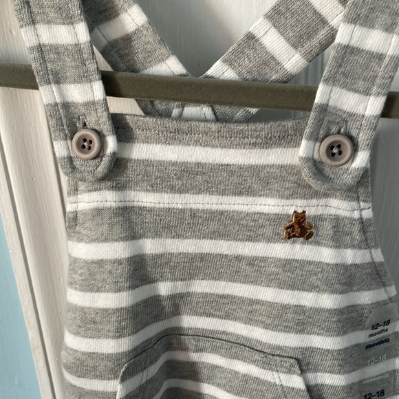 Gap baby gray and white stripe overalls - Picture 2 of 4